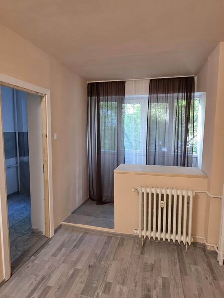 Garsoniera renovata, mobilata si utilata, 32 mp, zona Dr Taberei – Favorit