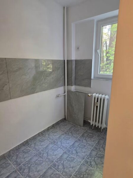 Garsoniera renovata, mobilata si utilata, 32 mp, zona Dr Taberei – Favorit