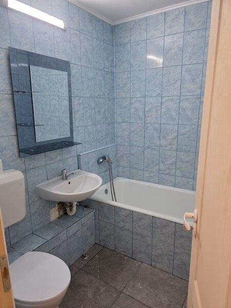 Garsoniera renovata, mobilata si utilata, 32 mp, zona Dr Taberei – Favorit